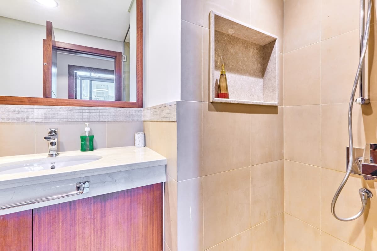 3-Bedroom Apartment · Burj Vista, photo 26