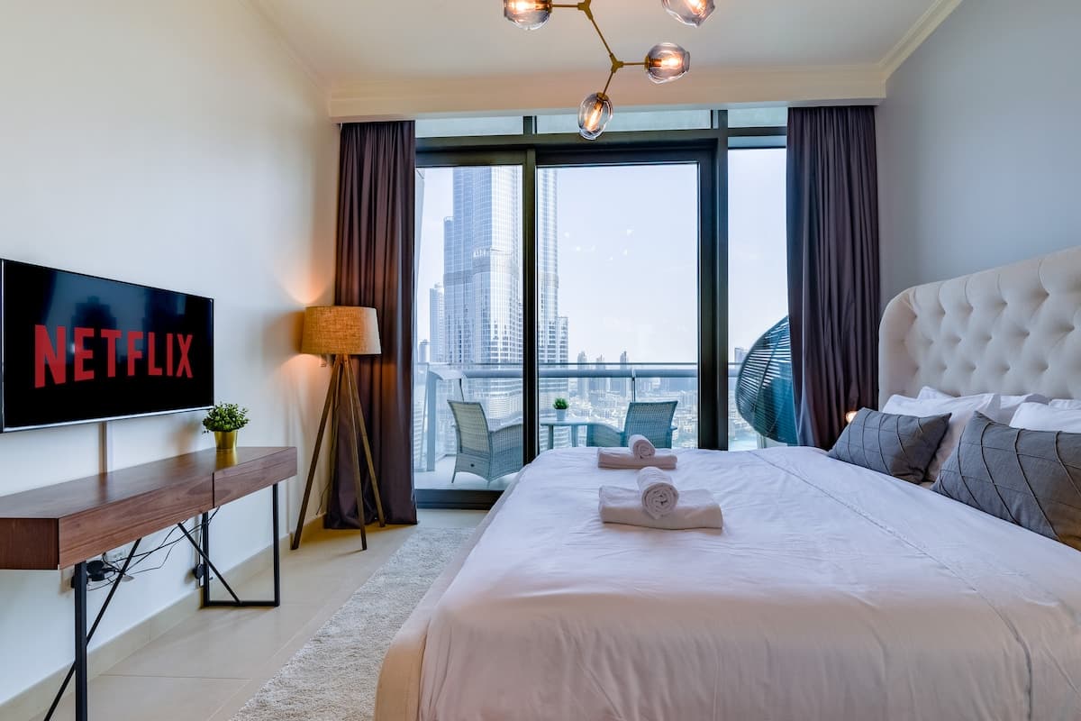 Furnished Apartment with Panorama View · Burj Vista, photo 1