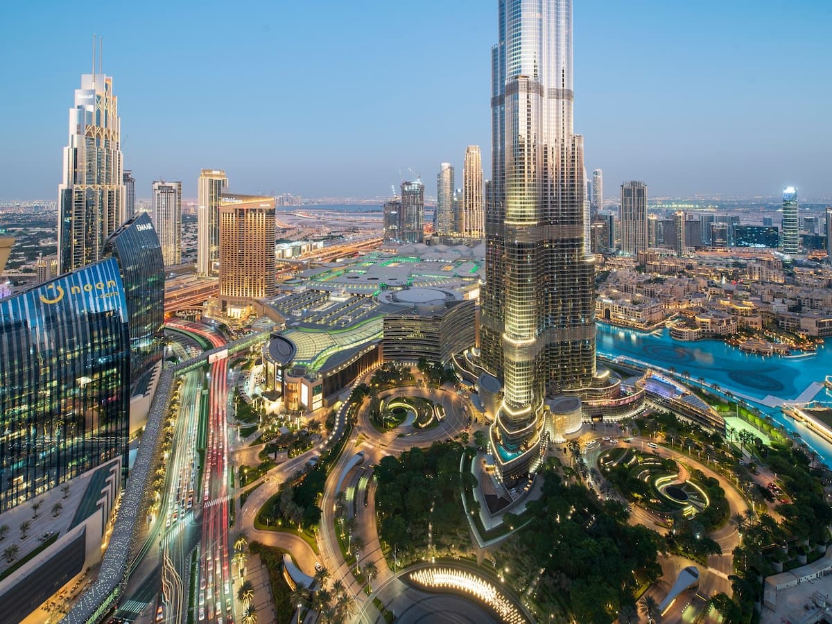 3-Bedroom with Fountain View · Burj Vista